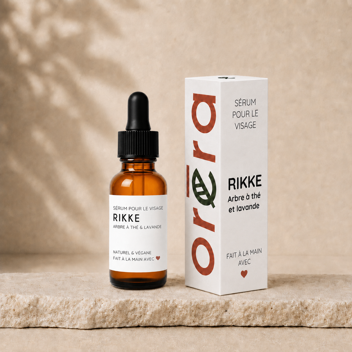 Sérum pour le visage & massage Gua Sha RIKKE arbre à thé & lavande